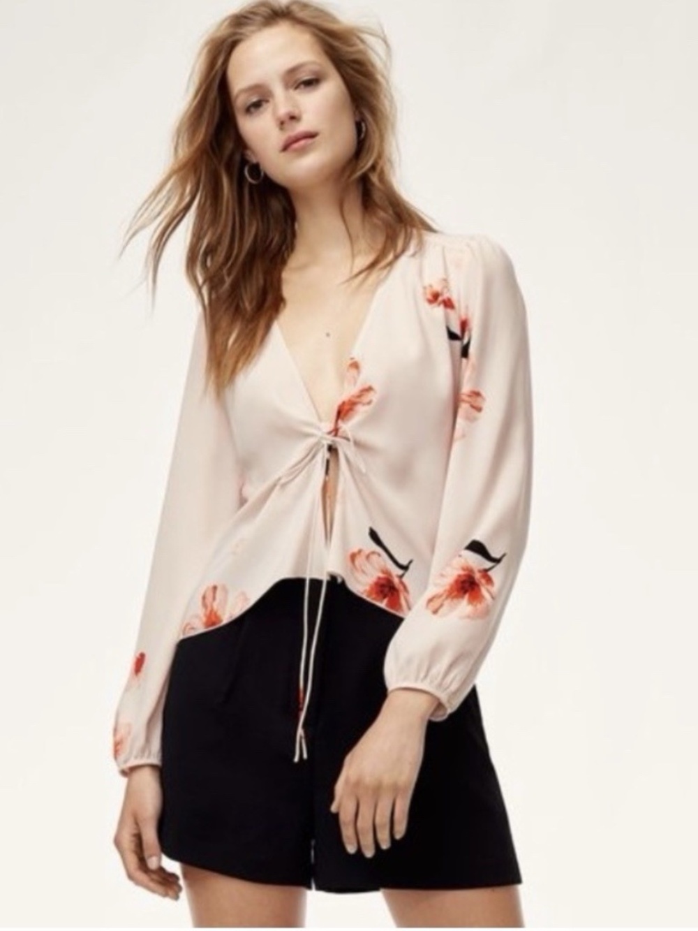 Wilfred Aritzia Women Size L Tia Front Tie Floral Blouse Pink Long Sleeve Top